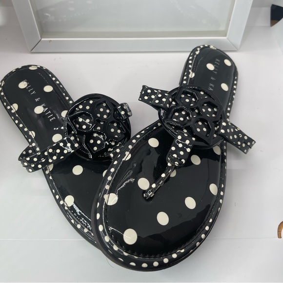 Sandales Kelly & Katie Marron & Rouge Motif Floral - Taille 8.5 M, Portées Une Fois, état Parfait
